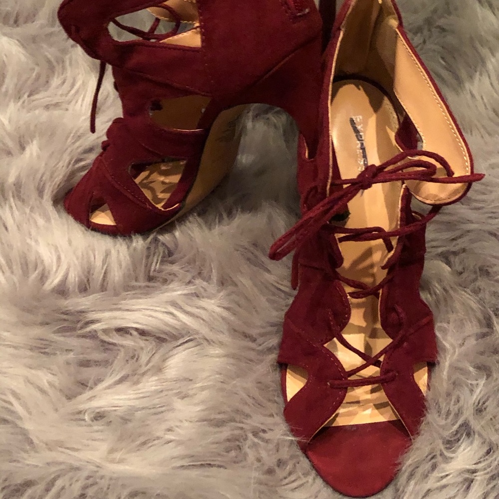 (Express)New Ankle booties (burgundy) Super sexy